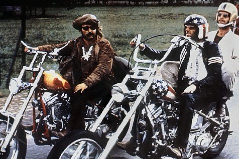 Billy (Dennis Hopper), George (Jack Nicholson) og Wyatt (Peter Fonda) p tur tvers over det amerikanske kontinentet i "Easy Rider"